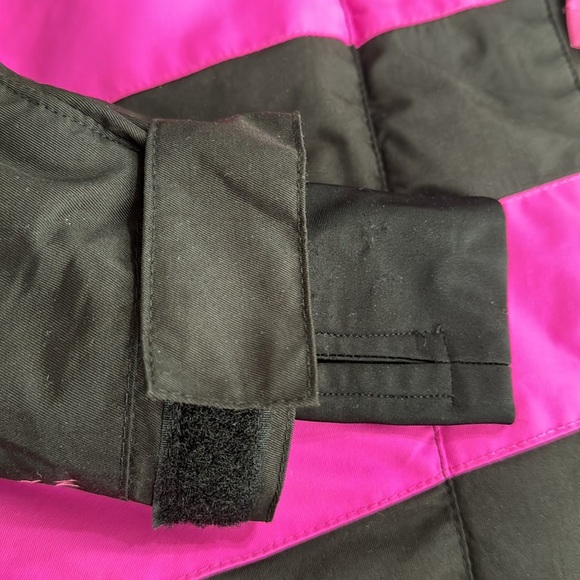 PWDR ROOM Outerwear Ski Snow Jacket Black Pink Youth size L (woman’s‎ xs s) Hood - Picture 13 of 13